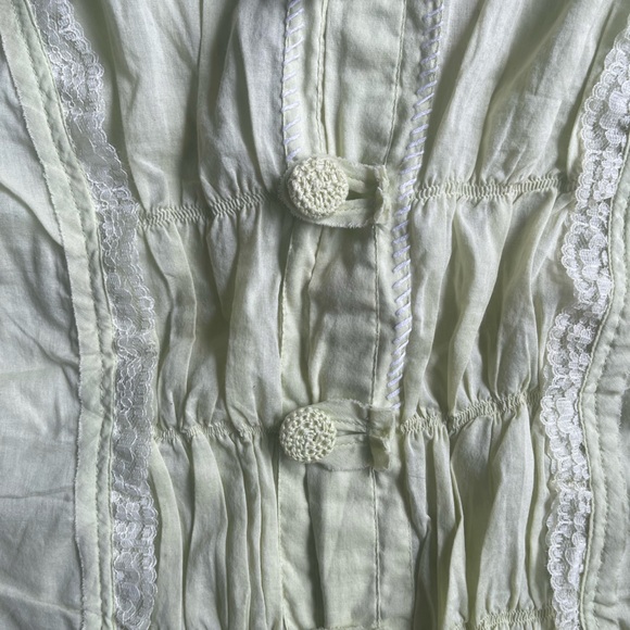 Vintage Free People Button Down Tank Top w Embroidered Buttons in Light Green - Picture 4 of 7